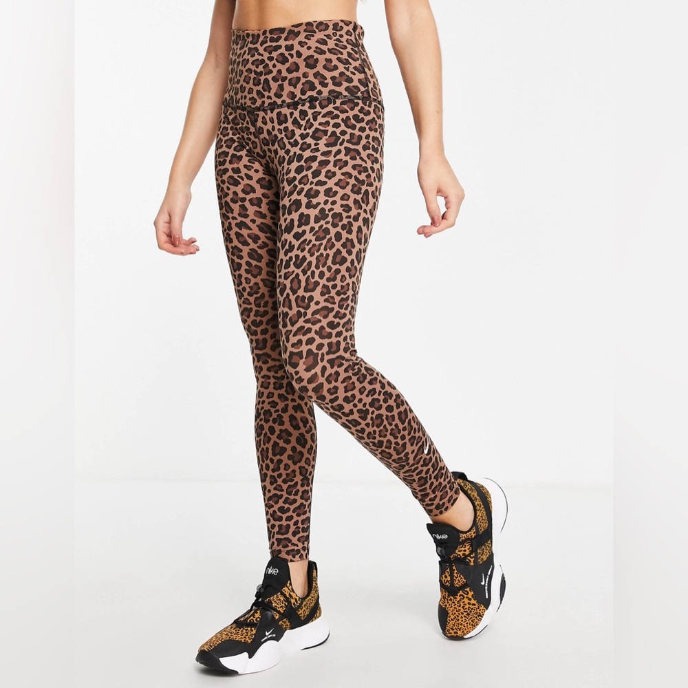 Nike Training One Dri-FIT high-waisted leopard print leggings